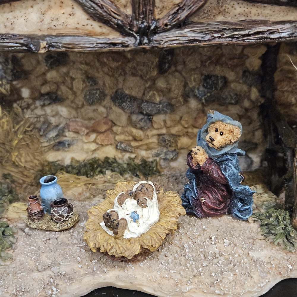 Boyds St Nicholas Chapel Nativity PAC + Figs Follow Yonder Star Christmas OB EUC - Picture 9 of 16